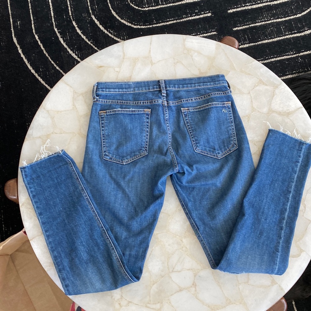 rag  & bone, boyfriend ankle, w/raw hem. Inseam 30.5”, waist is 34”.